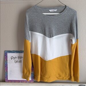 PatPat Tri-Tone Sweater in Gray, White, and Yellow for Nursing Moms